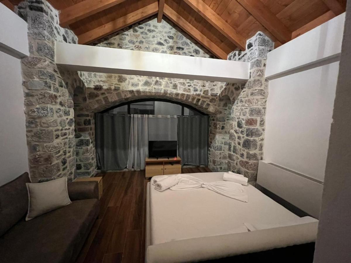 Bujtina Vrenezi Hotel Peshkopi Luaran gambar