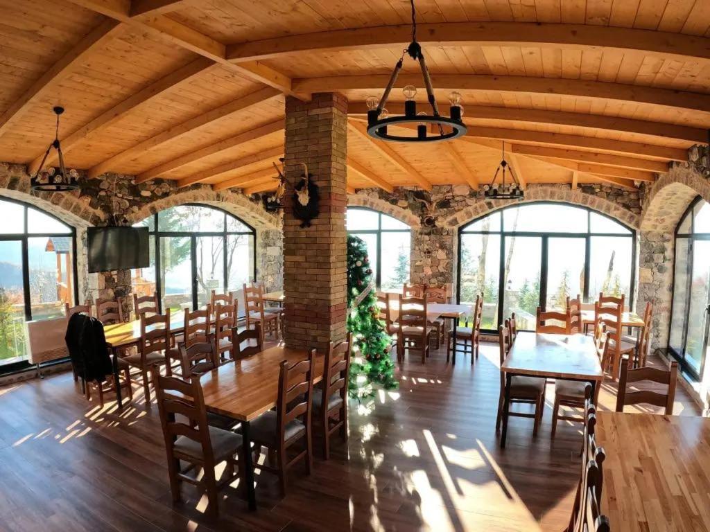 Bujtina Vrenezi Hotel Peshkopi Luaran gambar