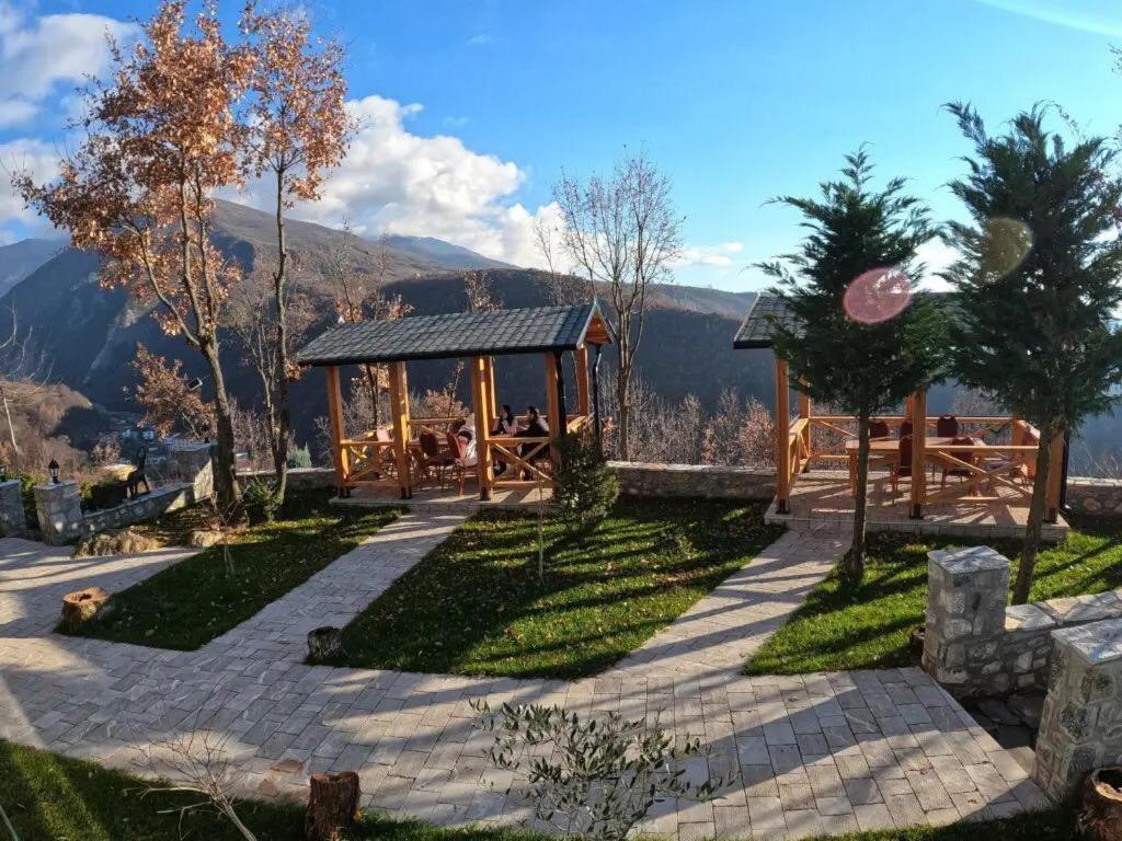 Bujtina Vrenezi Hotel Peshkopi Luaran gambar
