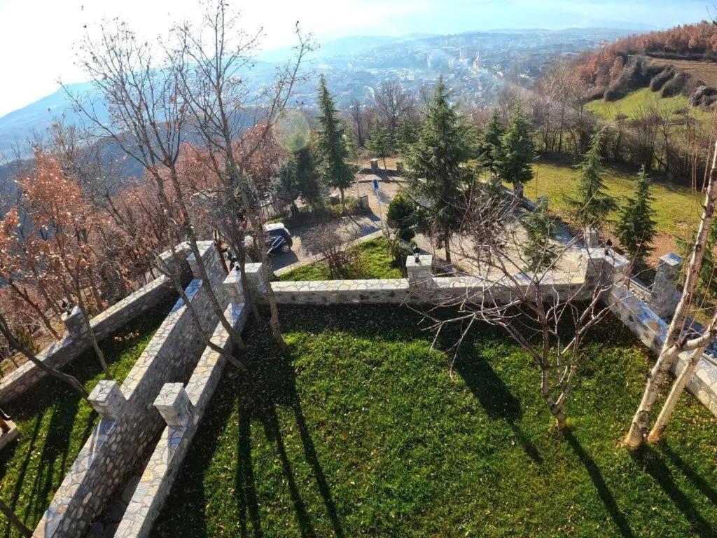 Bujtina Vrenezi Hotel Peshkopi Luaran gambar