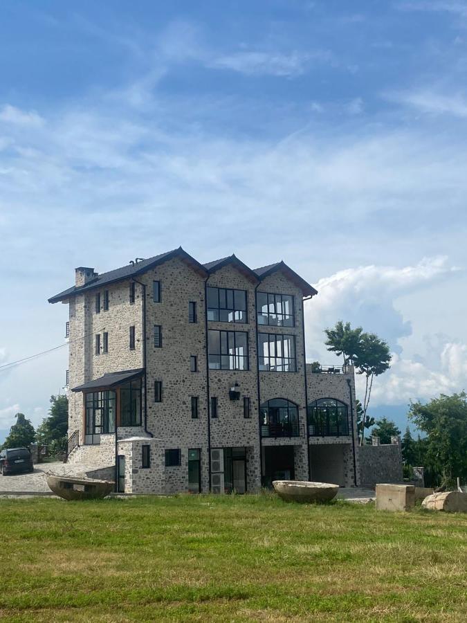 Bujtina Vrenezi Hotel Peshkopi Luaran gambar