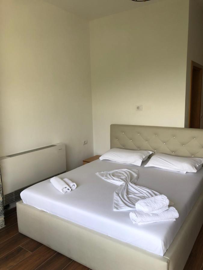 Bujtina Vrenezi Hotel Peshkopi Luaran gambar