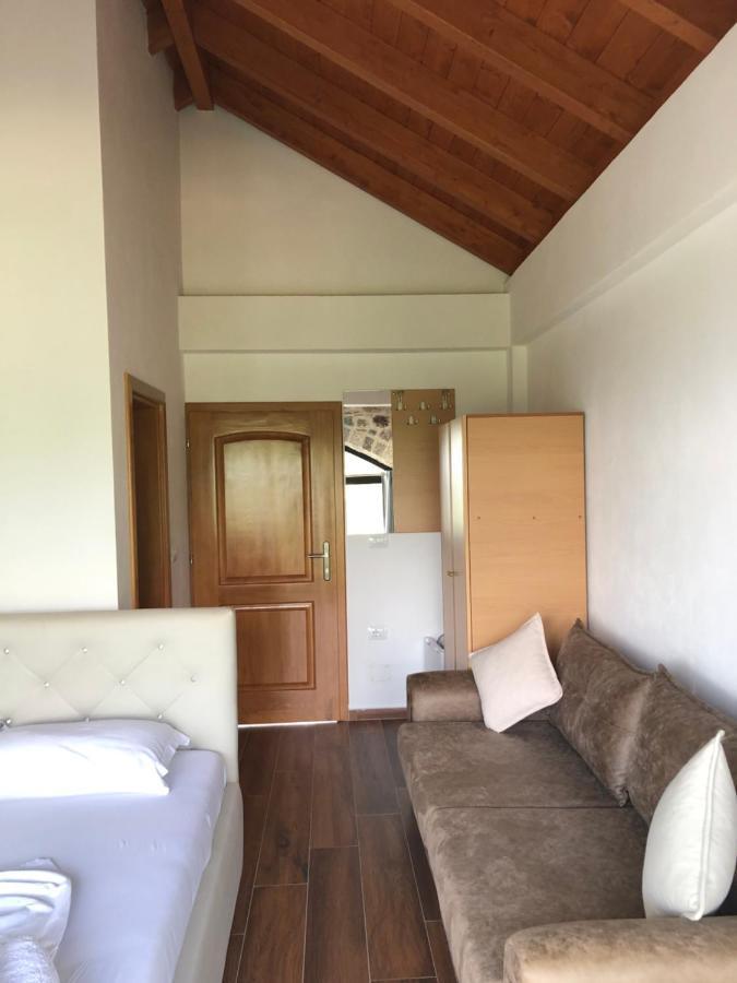 Bujtina Vrenezi Hotel Peshkopi Luaran gambar